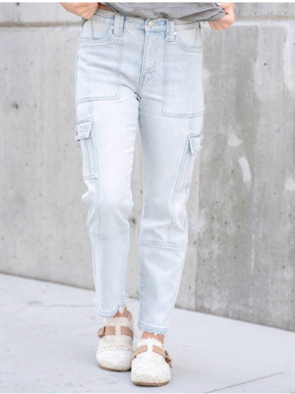 KanCan Light Wash Straight Leg Cargo Jeans - Pale Blue